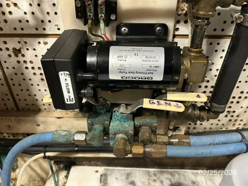 Slide: The Image of 42' Jefferson oil change system - 5959202