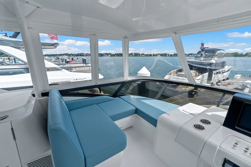 Slide: The Image of Cruisers 57 FLY 2026 - 7142063