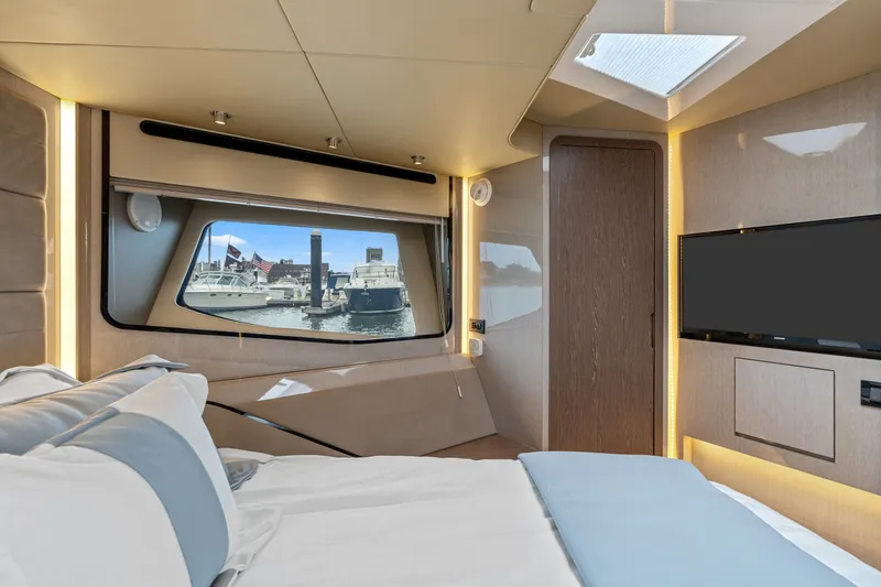 Slide: The Image of Cruisers 57 FLY 2026 - 7142035