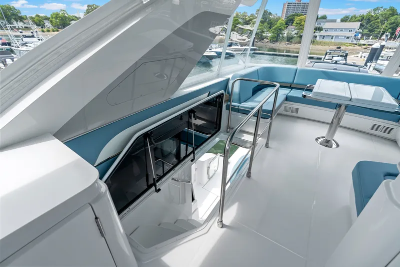 Slide: The Image of Cruisers 57 FLY 2026 - 7142055