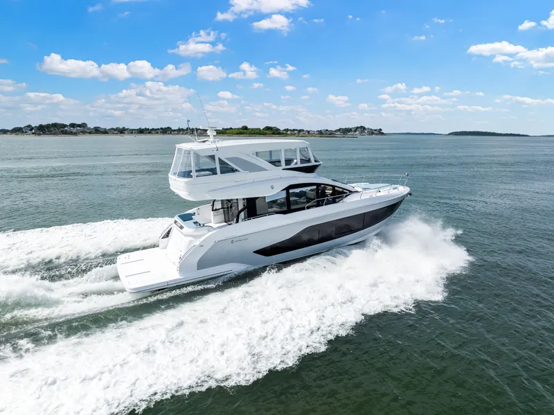Slide: The Image of Cruisers 57 FLY 2026 - 7142083