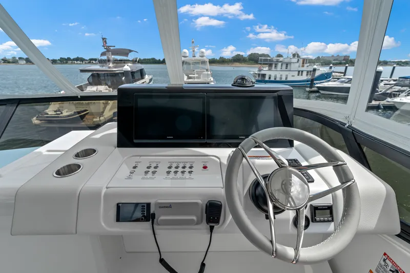 Slide: The Image of Cruisers 57 FLY 2026 - 7142069