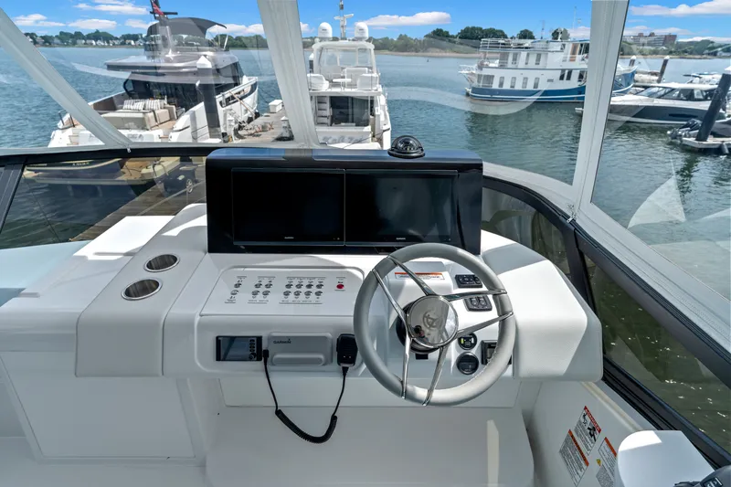 Slide: The Image of Cruisers 57 FLY 2026 - 7142068