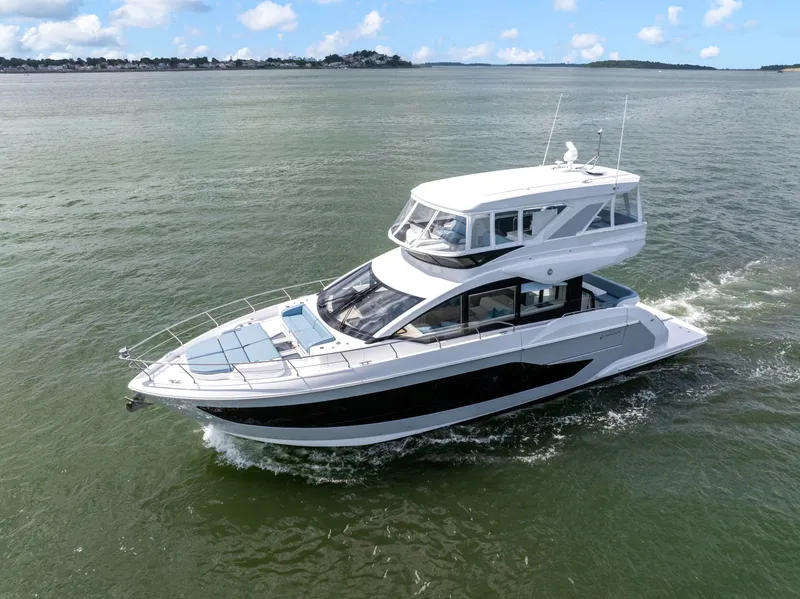 Slide: The Image of Cruisers 57 FLY 2026 - 7142084