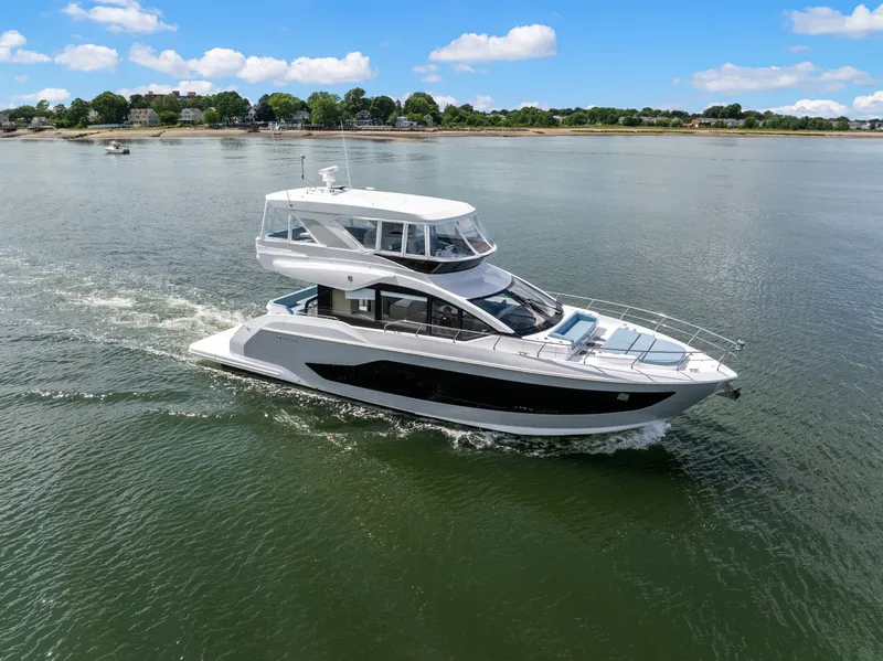 Slide: The Image of Cruisers 57 FLY 2026 - 7142081