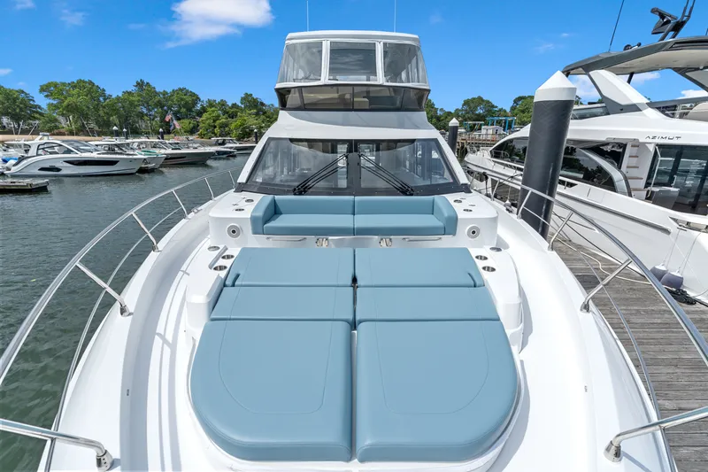Slide: The Image of Cruisers 57 FLY 2026 - 7142078