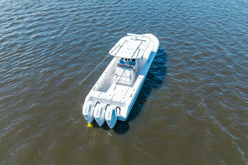 Slide: The Image of Bahama 41 - Tangaroa -  2024 Bahama 41 CC - Tangaroa - 5959783