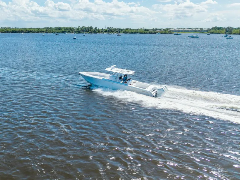 Slide: The Image of Bahama 41 - Tangaroa -  2024 Bahama 41 CC - Tangaroa - 5959788