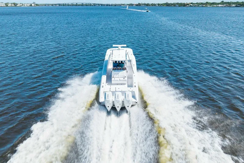 Slide: The Image of Bahama 41 - Tangaroa -  2024 Bahama 41 CC - Tangaroa - 5959789