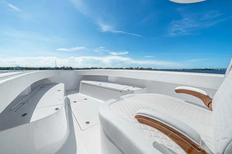 Slide: The Image of Bahama 41 - Tangaroa -  2024 Bahama 41 CC - Tangaroa - 5959799