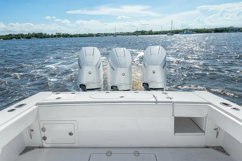 Slide: The Image of Bahama 41 - Tangaroa -  2024 Bahama 41 CC - Tangaroa - 5959816