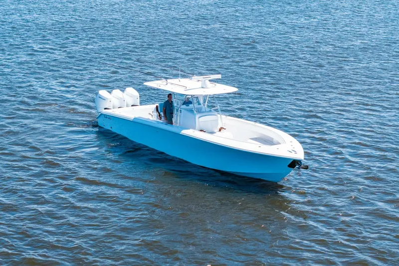 Slide: The Image of Bahama 41 - Tangaroa -  2024 Bahama 41 CC - Tangaroa - 5959781