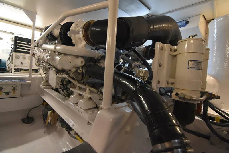 Slide: The Image of Viking 58 - Legacy -  1999 Viking 58 Convertible - Legacy - 5960036