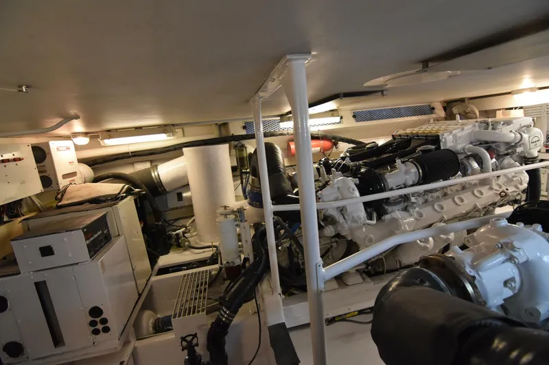 Slide: The Image of Viking 58 - Legacy -  1999 Viking 58 Convertible - Legacy - 5960038