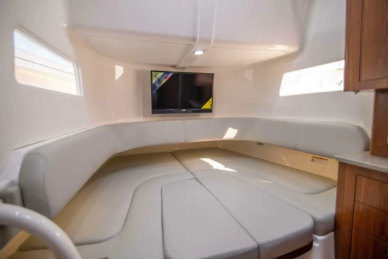 Slide: The Image of Regulator 41 - Wound Up II - Interior Cabin 2016 Regulator 41 Center Console - Wound Up II - 5960053