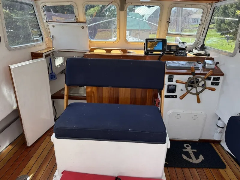 Slide: The Image of Seaworthy Downeast 28 2000 - 6121308