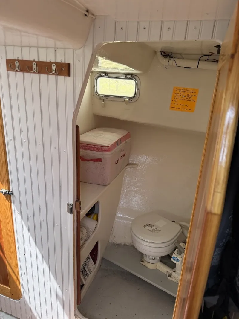 Slide: The Image of Seaworthy Downeast 28 2000 - 6121295