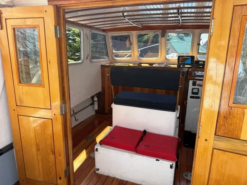 Slide: The Image of Seaworthy Downeast 28 2000 - 6121306