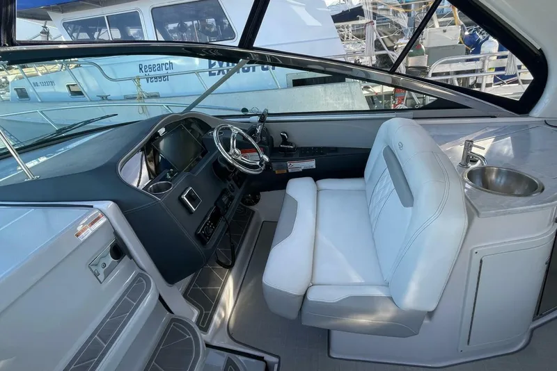 Slide: The Image of Regal 33 XO- Then Again - 2021 Regal 33 XO Then Again - 5960284