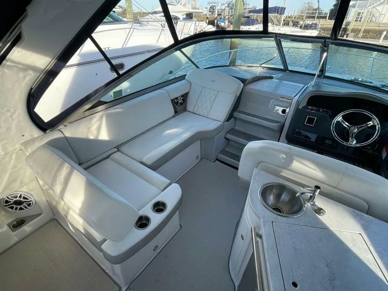 Slide: The Image of Regal 33 XO- Then Again - 2021 Regal 33 XO Then Again - 5960285