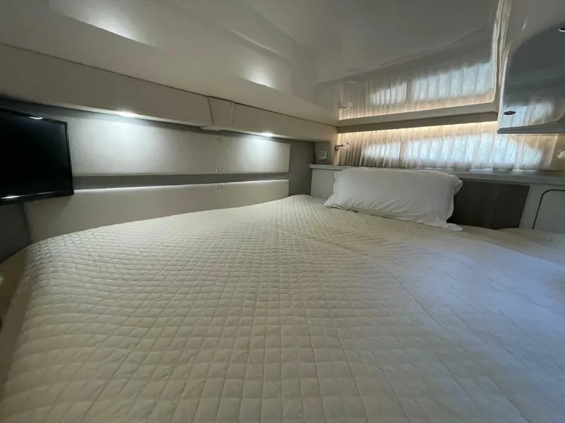 Slide: The Image of Regal 33 XO- Then Again - 2021 Regal 33 XO Then Again - 5960292