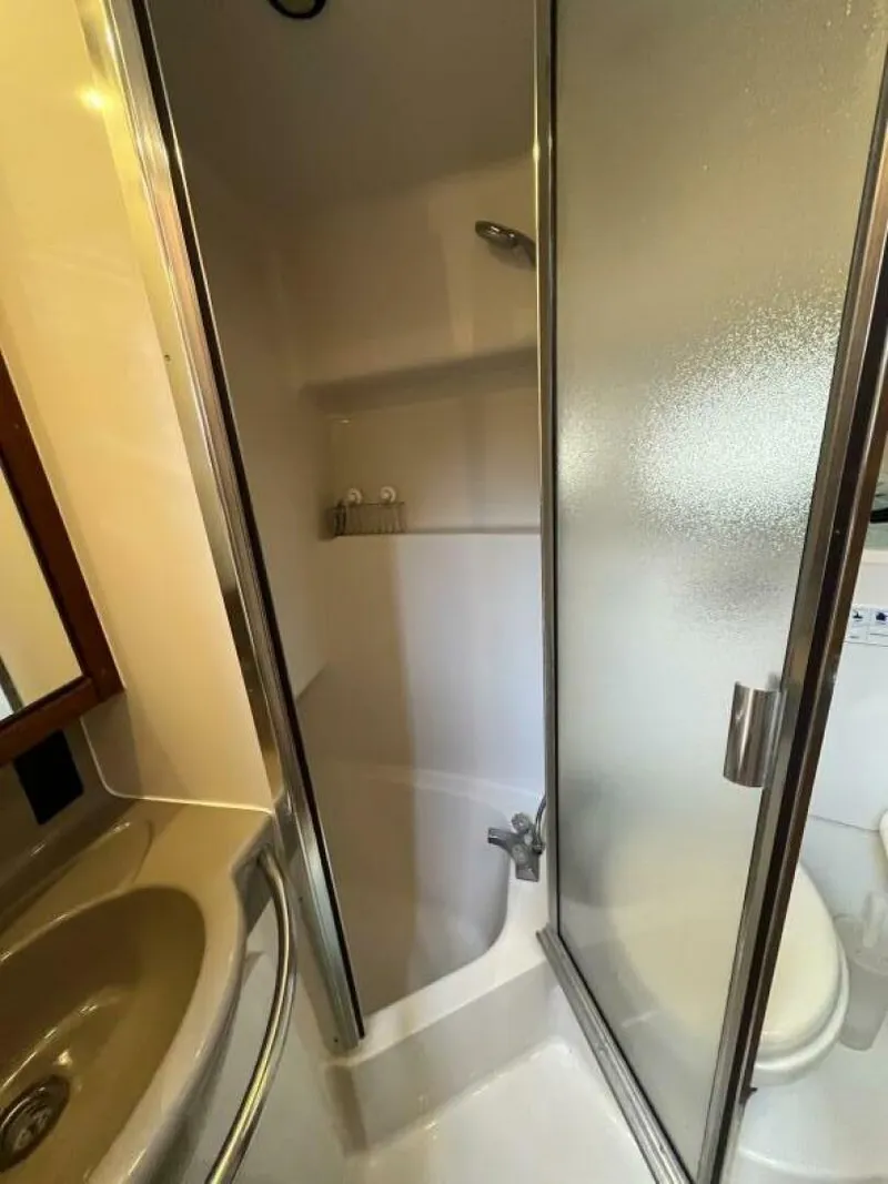 Slide: The Image of Bayliner 3788 Command Bridge 1996 - 5972672