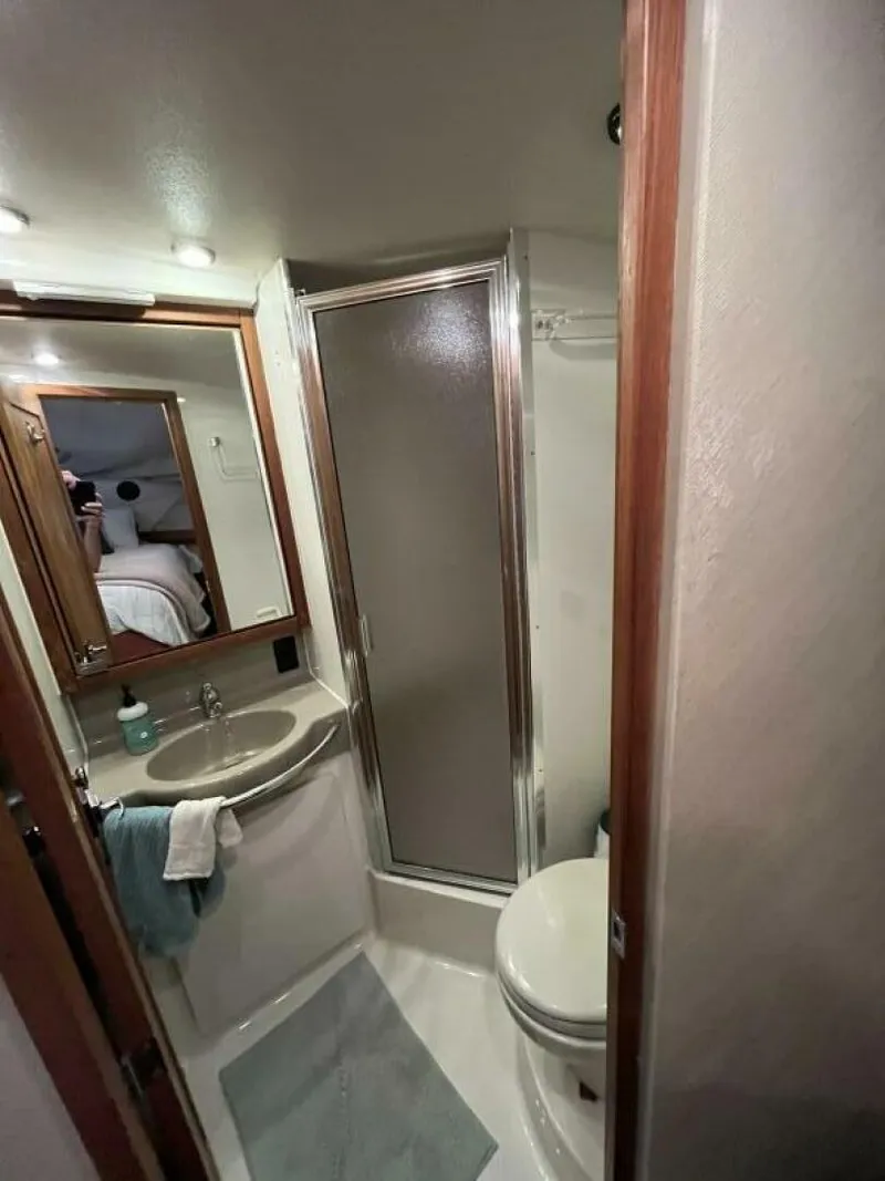 Slide: The Image of Bayliner 3788 Command Bridge 1996 - 5972679