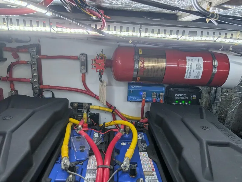 Slide: The Image of Carver Yachts 455 Aft Cabin 1996 - 5961668