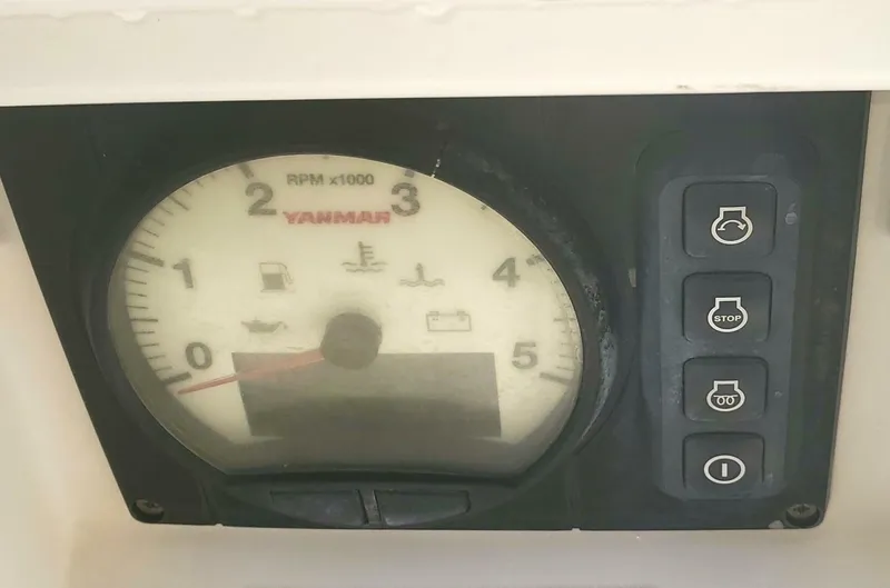 Slide: The Image of Beneteau Oceanis 2015 - 5988505