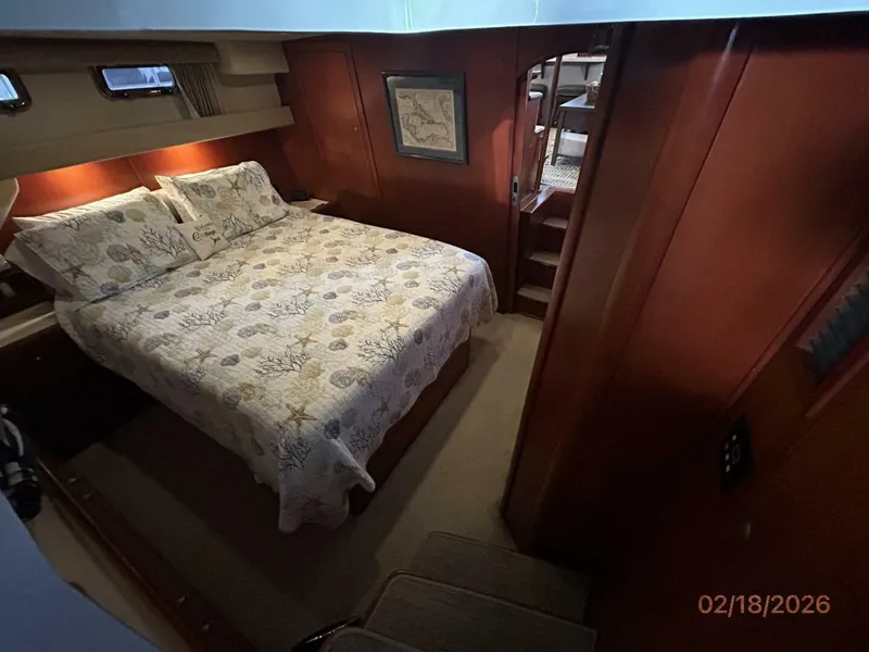 Slide: The Image of 43' Mainship master stateroom2 - 5961263