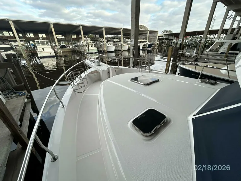 Slide: The Image of 43' Mainship foredeck1 - 5961201