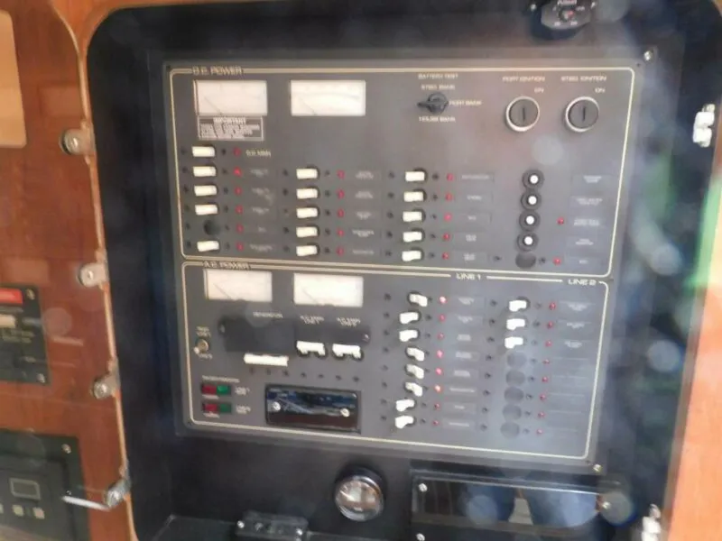 Slide: The Image of Tiara 3500 Express 1995 - 5961172