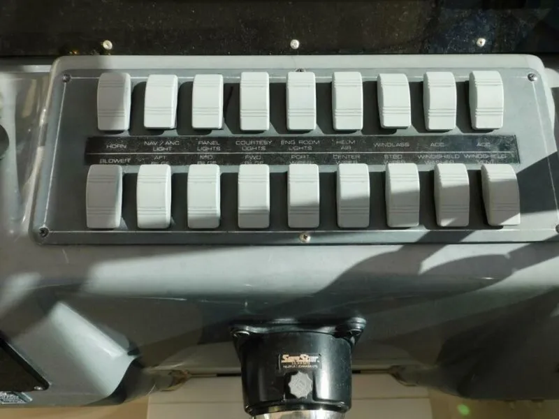 Slide: The Image of Tiara 3500 Express 1995 - 5961144