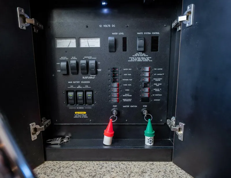 Slide: The Image of Sea Ray 500 Sundancer 2005 - 5961537