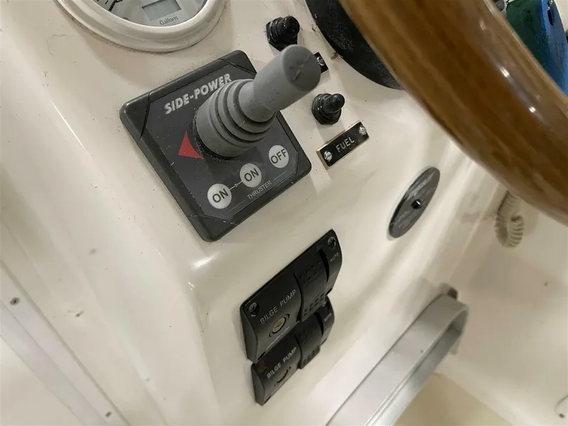 Slide: The Image of Hunt 25 Surfhunter 2005 - 5962376