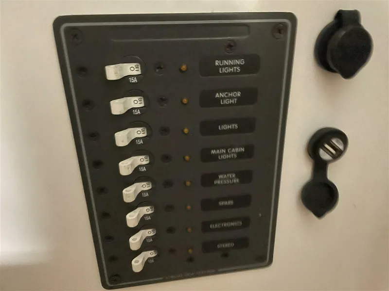 Slide: The Image of Hunt 25 Surfhunter 2005 - 5962384