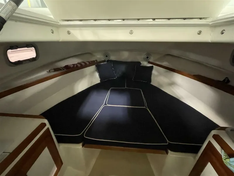 Slide: The Image of Hunt 25 Surfhunter 2005 - 5962385