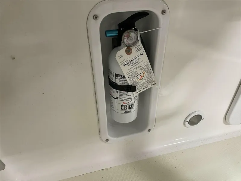 Slide: The Image of Hunt 25 Surfhunter 2005 - 5962392