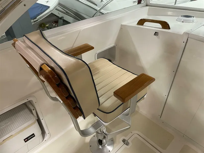 Slide: The Image of Hunt 25 Surfhunter 2005 - 5962371