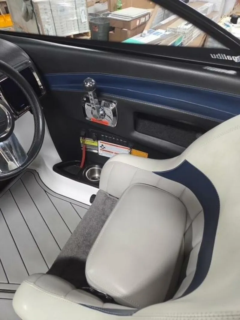 Slide: The Image of Malibu 22 2013 - 5961725