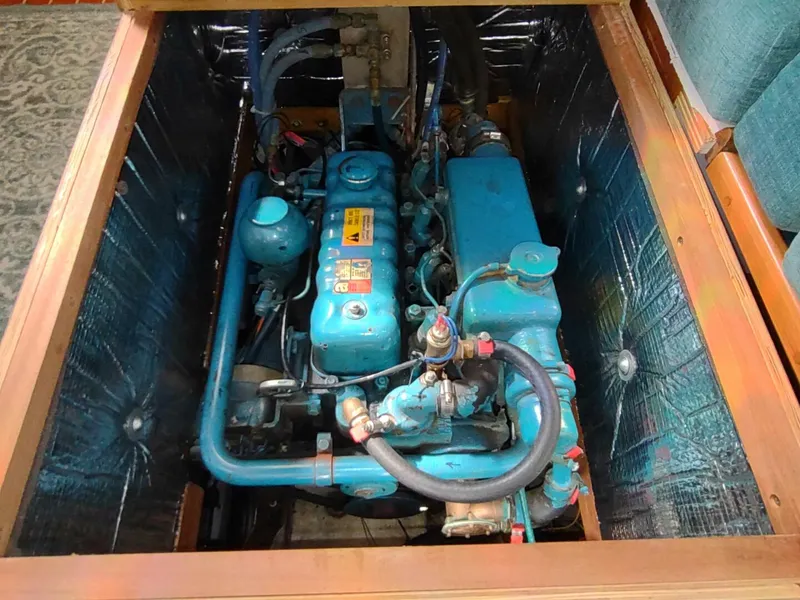 Slide: The Image of Cascade 42 1988 - 5962156