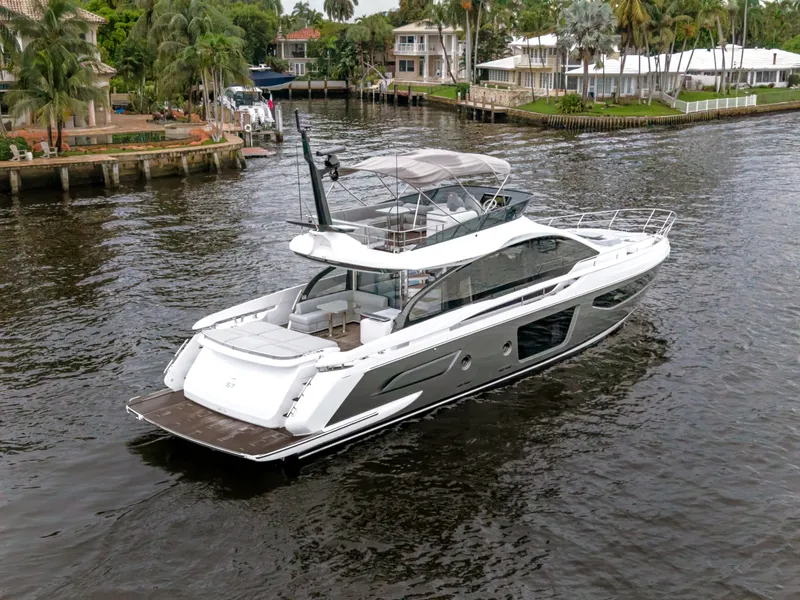 Slide: The Image of Azimut S7 2026 - 8065427