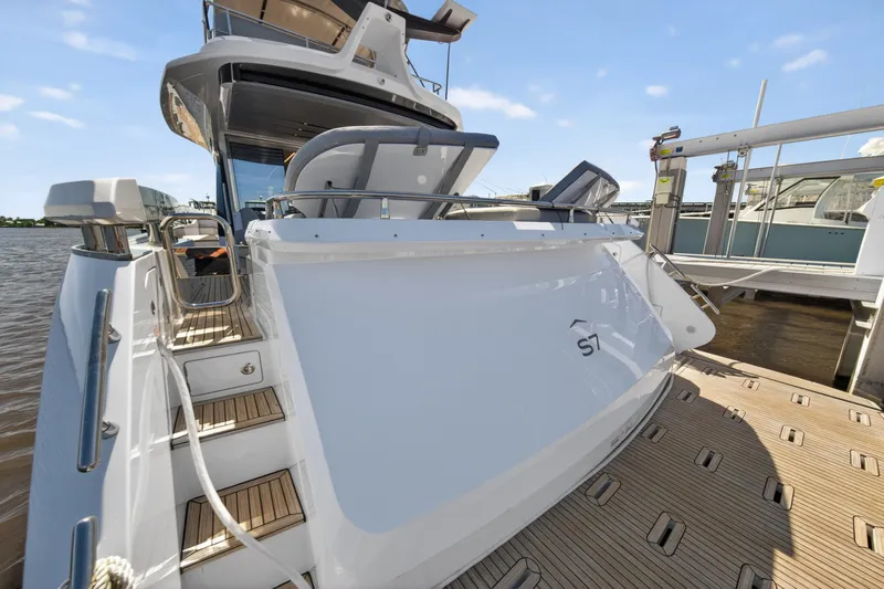 Slide: The Image of Azimut S7 2026 - 7227114