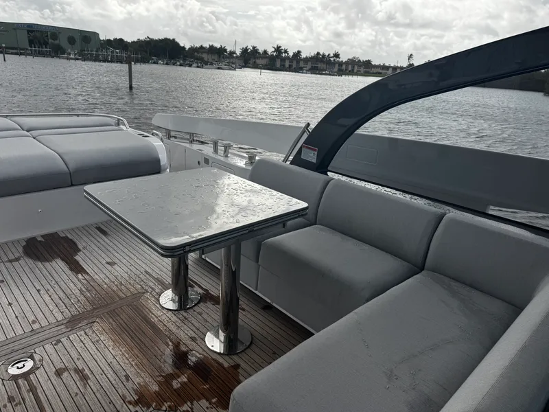Slide: The Image of Azimut S7 2026 - 6084663