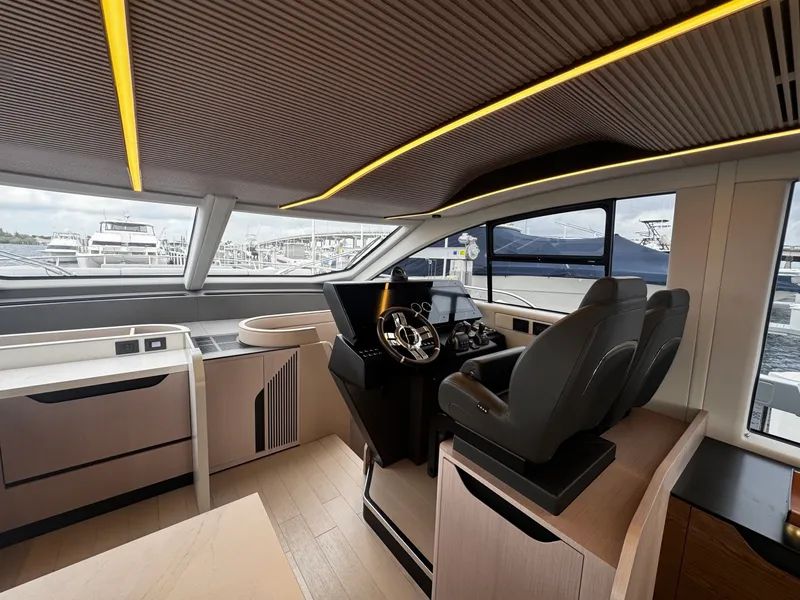 Slide: The Image of Azimut S7 2026 - 6084670