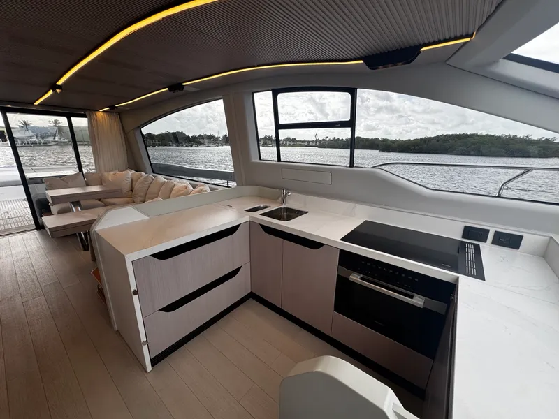 Slide: The Image of Azimut S7 2026 - 6084672