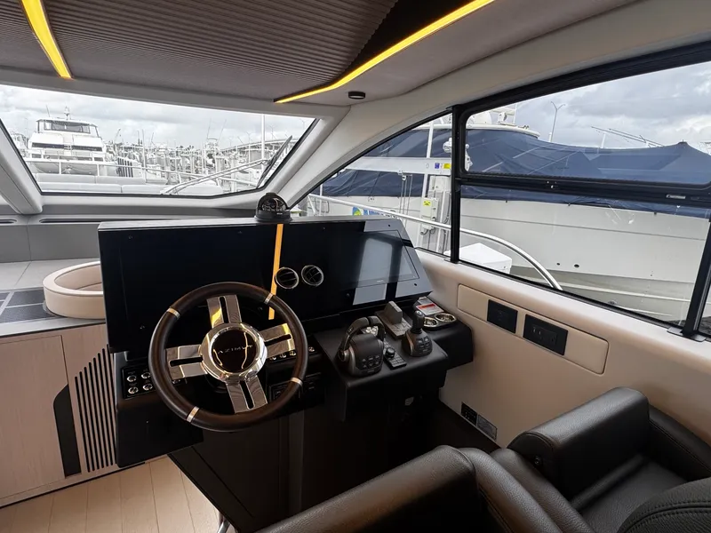 Slide: The Image of Azimut S7 2026 - 6084674