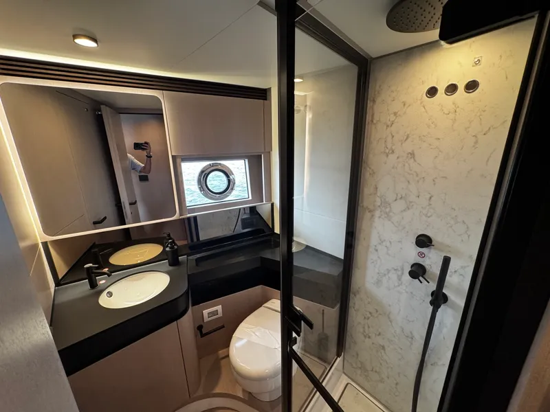 Slide: The Image of Azimut S7 2026 - 6084690