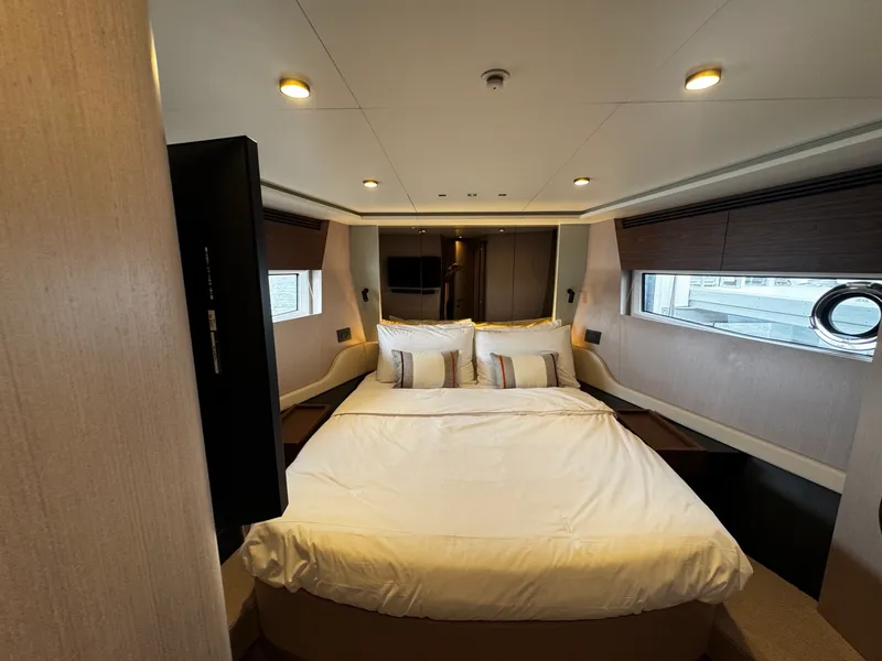 Slide: The Image of Azimut S7 2026 - 6084691