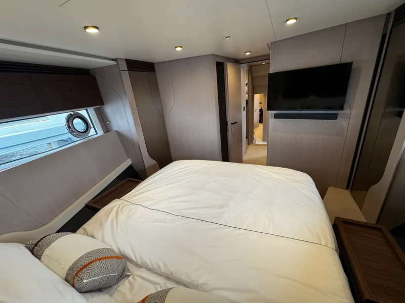 Slide: The Image of Azimut S7 2026 - 6084694